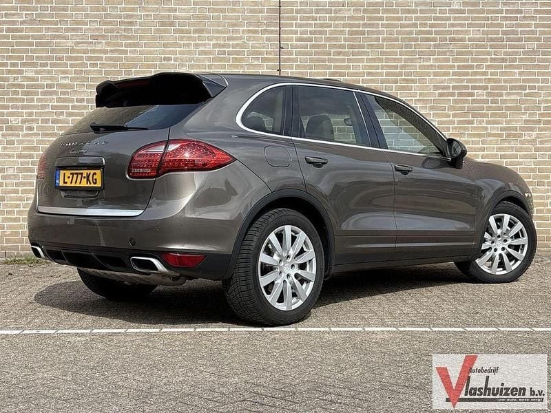 Gebraucht Porsche Cayenne 299 PS (219 kW) 2010 Braun SUV