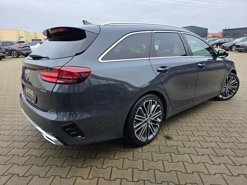 Gebraucht Kia Ceed GT-Line 160 PS (117 kW) 2022 Grau Kleinwagen