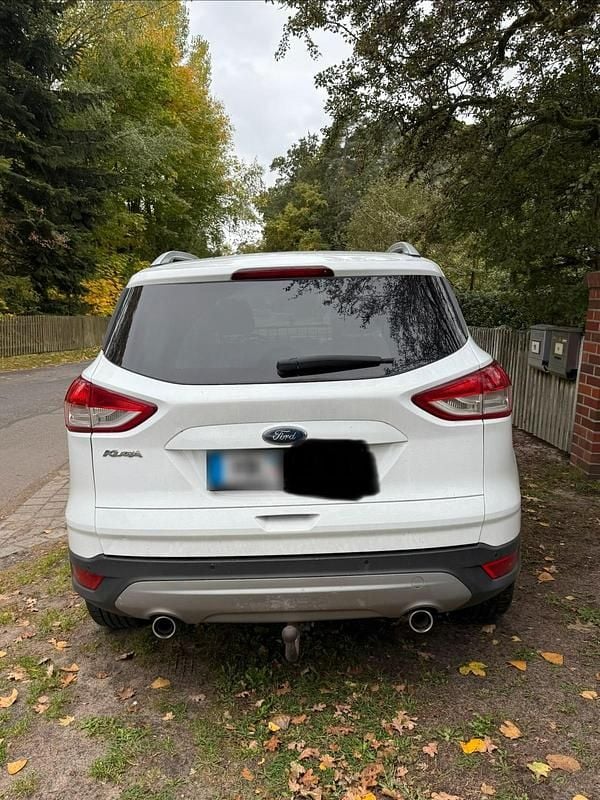 Gebraucht Ford Kuga Titanium 180 PS (132 kW) 2016 Weiß SUV