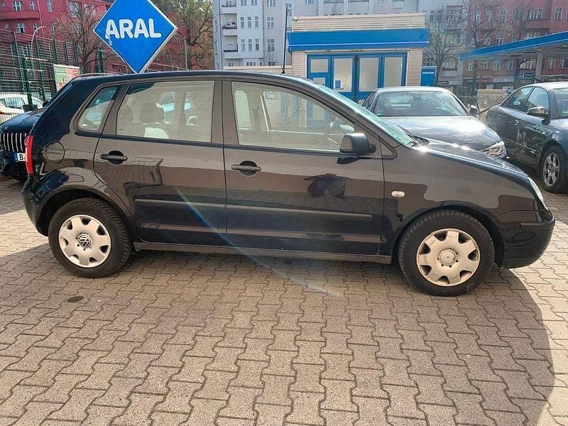 Gebraucht VW Polo United 70 PS (51 kW) 2004 Silber Kleinwagen