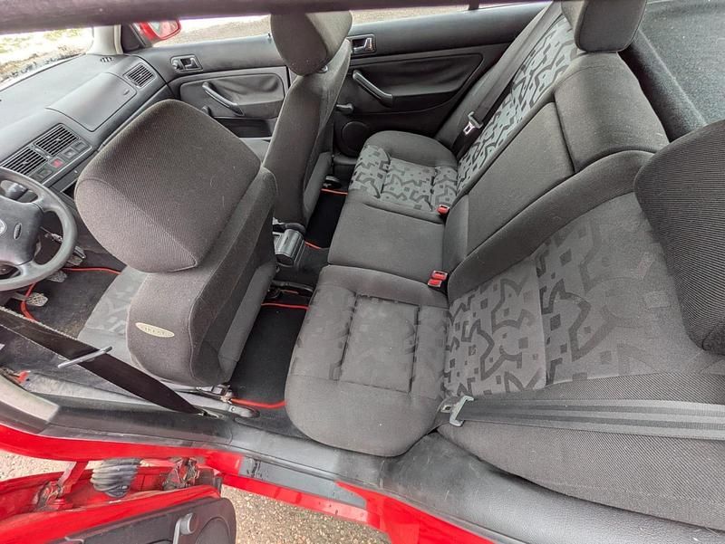 Gebraucht VW Golf IV 75 PS (55 kW) 1998 Rot Kleinwagen