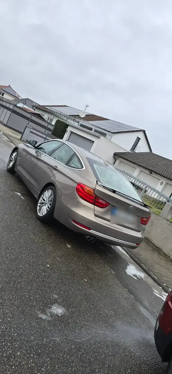 Używany BMW 330 258 KM (189 kW) 2014 Złoty Sedan/Limuzyna