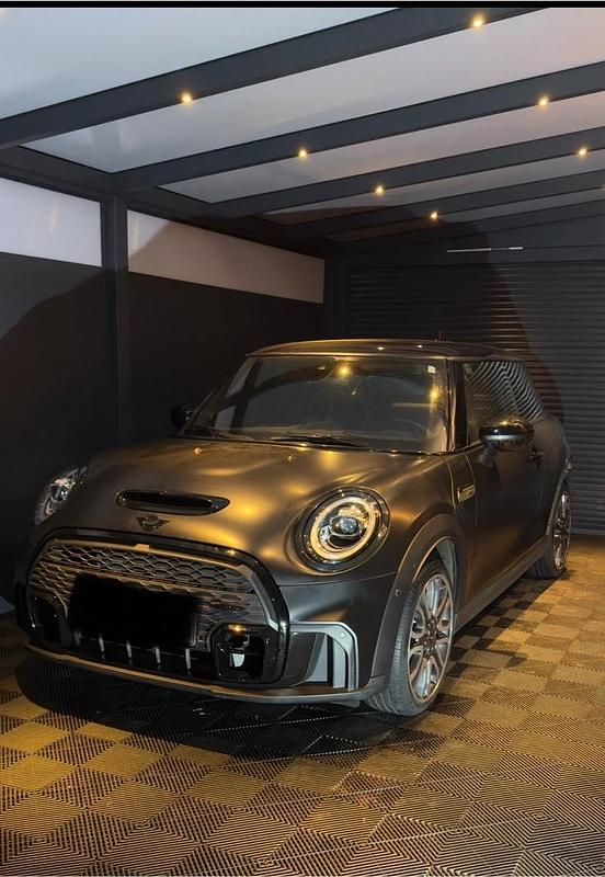 Usata Mini Cooper SE 135 kW (184 CV) 2020 Nero Utilitaria