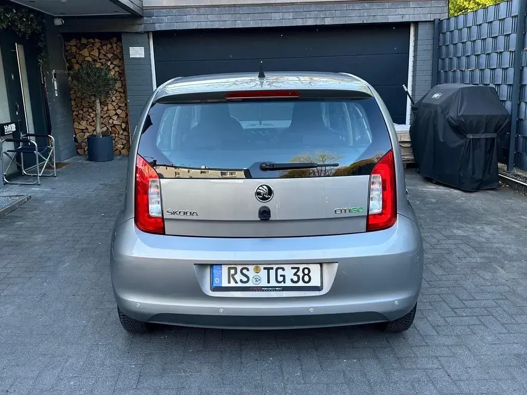 Używany Skoda Citigo Ambition 60 KM (44 kW) 2016 Szary Hatchback