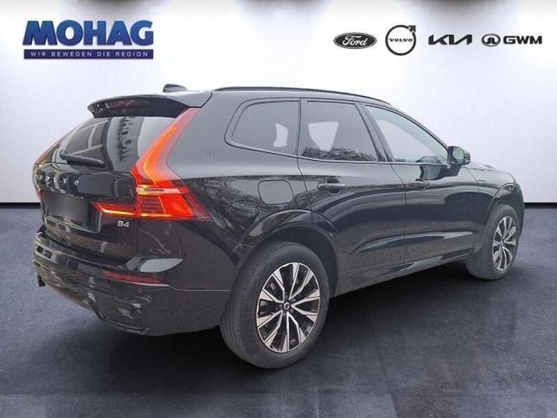 Gebraucht Volvo XC60 Plus 197 PS (144 kW) 2022 Schwarz SUV