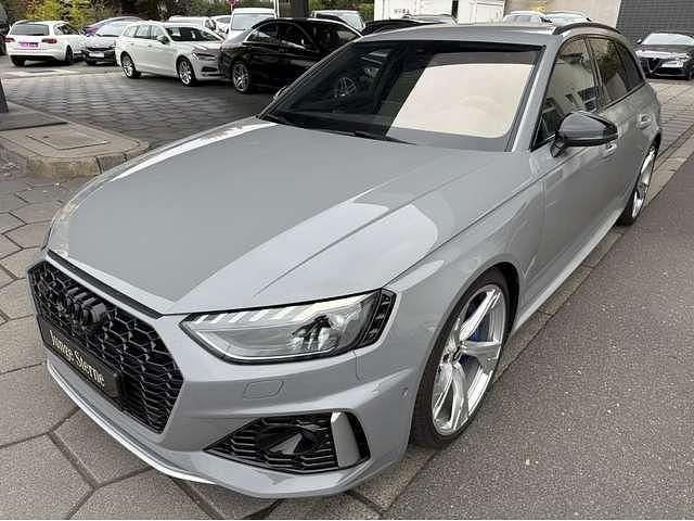 Nardograu Gebraucht 2021 Audi RS4 Competition Kombi | 49.950 € (Superpreis) - Bild 1/4