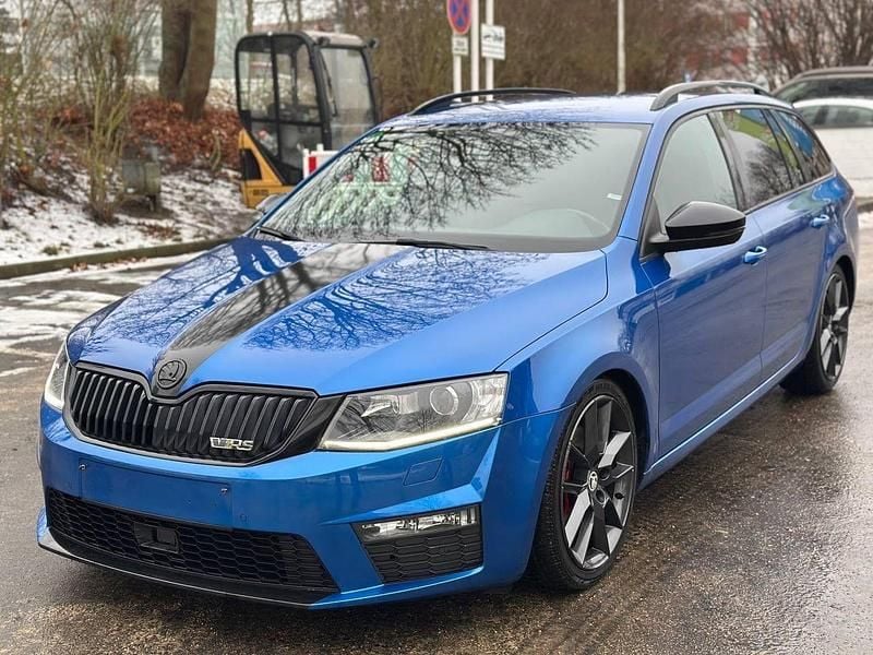 Blau Gebraucht 2017 Skoda Octavia RS Kombi | 13.495 € (Superpreis) - Bild 1/4