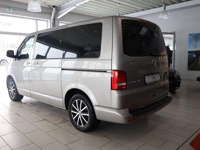 Gebraucht VW T5 Highline 179 PS (131 kW) 2015 Gelb Van