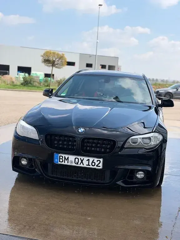 Gebraucht BMW 530 Sport Line 258 PS (189 kW) 2011 Schwarz Kombi