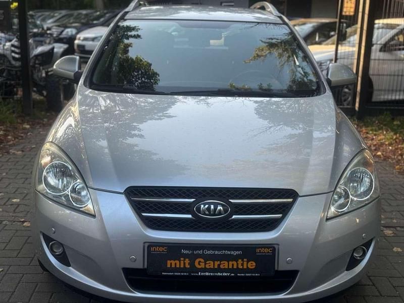 Silber Gebraucht 2008 Kia Ceed Kombi | 4.999 € (Etwas zu teuer) - Bild 1/4
