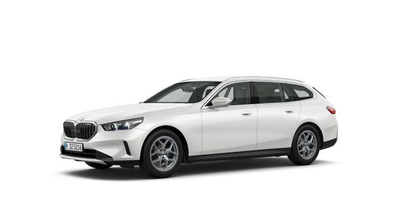 Alpinweiss uni Neu 2025 BMW 520 Sport Line Kombi | 48.259 € - Bild 1/4