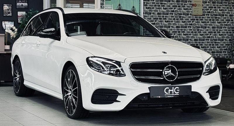 Weiß Gebraucht 2019 Mercedes E400 AMG line Limousine | 35.990 € (Guter Preis) - Bild 1/4