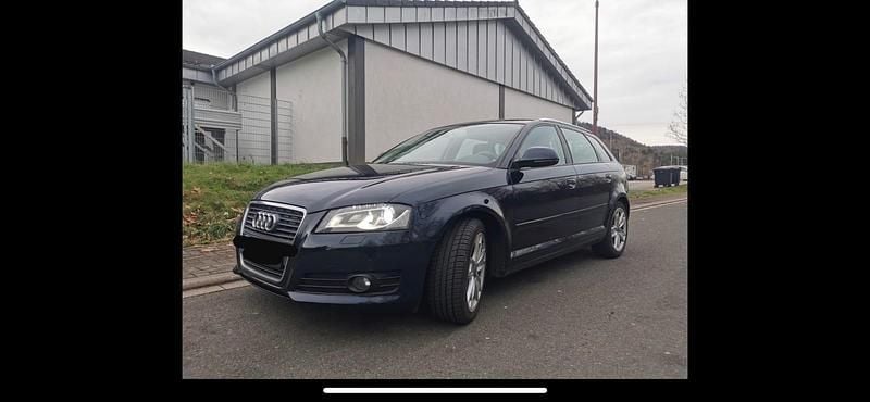 Gebraucht Audi A3 125 PS (91 kW) 2011 Blau Kleinwagen