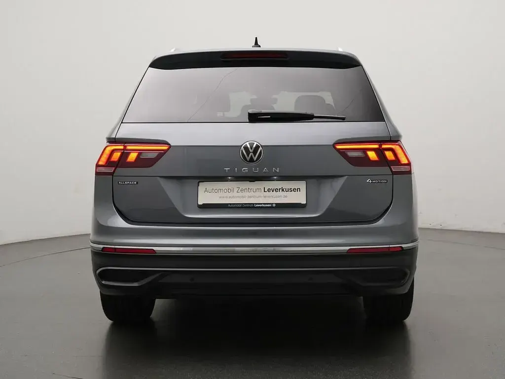 Gebraucht VW Tiguan Allspace Move 190 PS (139 kW) 2023 Grau SUV