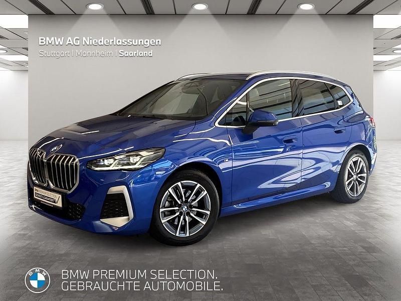 Blau Gebraucht 2022 BMW 218 Active Tourer Luxury Line Van / Kleinbus | 29.980 € (Etwas zu teuer) - Bild 1/4