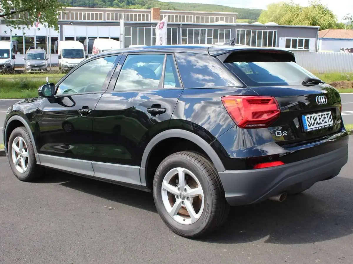 Gebraucht Audi Q2 116 PS (85 kW) 2019 Brillantschwarz SUV