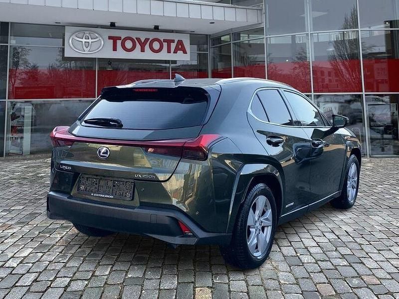 Gebraucht Lexus UX 184 PS (135 kW) 2022 Andere SUV