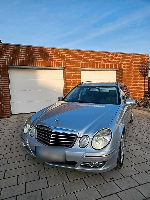 Gebraucht Mercedes E220 2009 Silber Kombi
