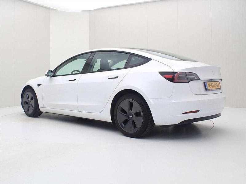 Gebraucht Tesla Model 3 Standard Range 225 kW (306 PS) 2021 Weiß Limousine