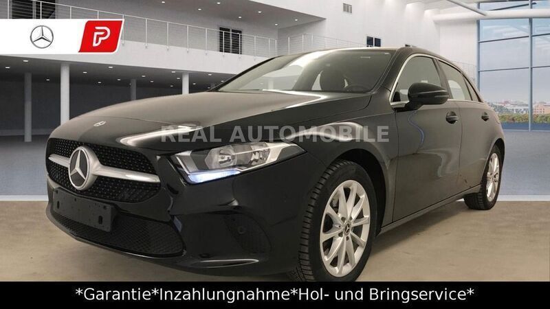 Nachtschwarz unilack Gebraucht 2022 Mercedes A250 Limousine | 21.500 € (Superpreis) - Bild 1/4