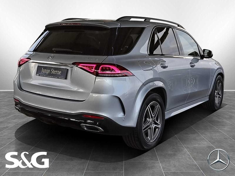 Gebraucht Mercedes GLE350 Night 194 PS (142 kW) 2022 Metalliclack hightechsilber SUV