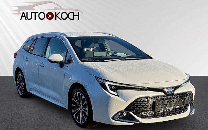 Neu Toyota Corolla Sport 178 PS (130 kW) 2025 Weiß Kombi