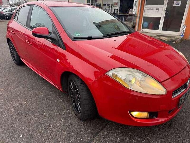 Gebraucht Fiat Bravo 90 PS (66 kW) 2010 Tango rot Kleinwagen