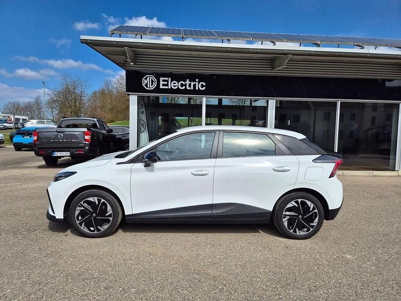 Gebraucht MG MG4 EV 125 kW (170 PS) 2023 Weiß Kleinwagen