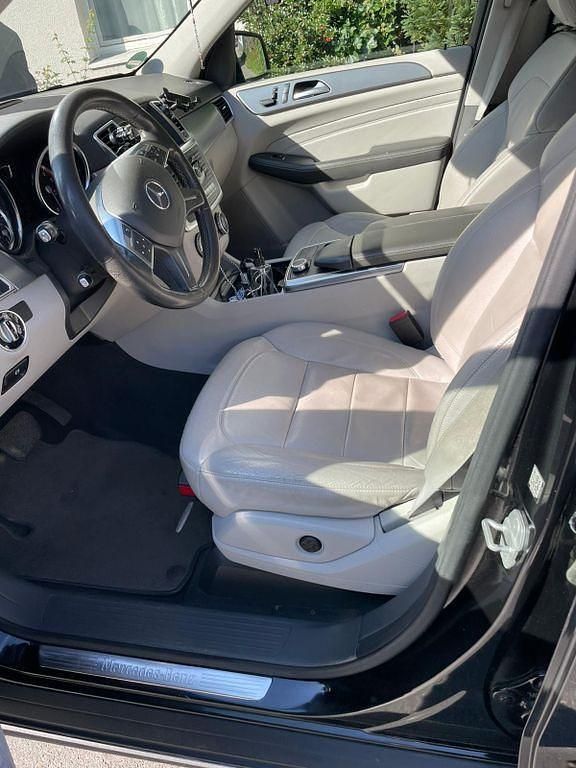 Gebraucht Mercedes ML250 204 PS (150 kW) 2015 Schwarz SUV