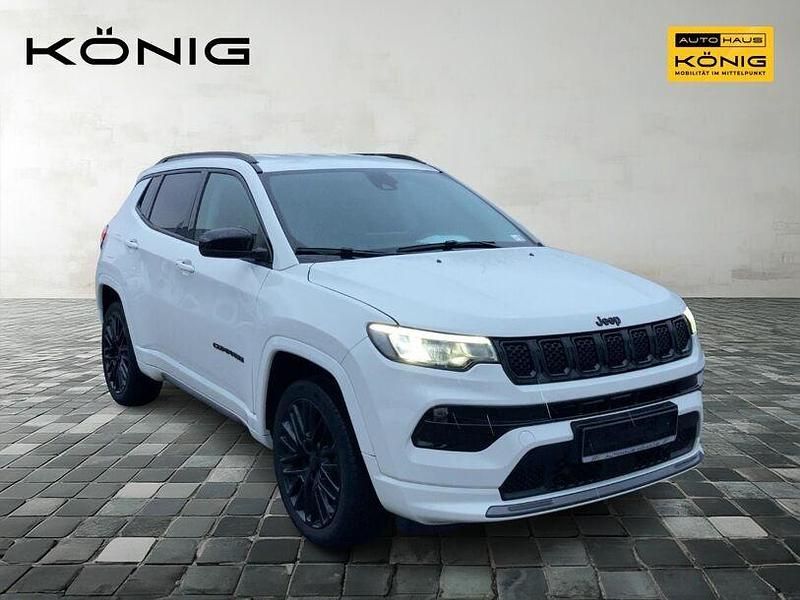 Gebraucht Jeep Compass Altitude 131 PS (96 kW) 2024 Weiß SUV