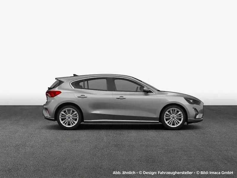 Gebraucht Ford Focus Cool & Connect 120 PS (88 kW) 2022 Moondust silber metallic Kombi