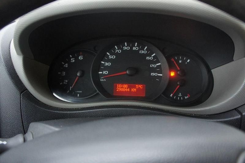 Gebraucht Nissan NV400 Comfort 125 PS (91 kW) 2016 Ice white Van