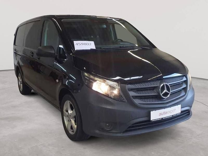 Obsidianschwarz metallic Gebraucht 2021 Mercedes Vito Van / Kleinbus | 23.990 € (Superpreis) - Bild 1/4