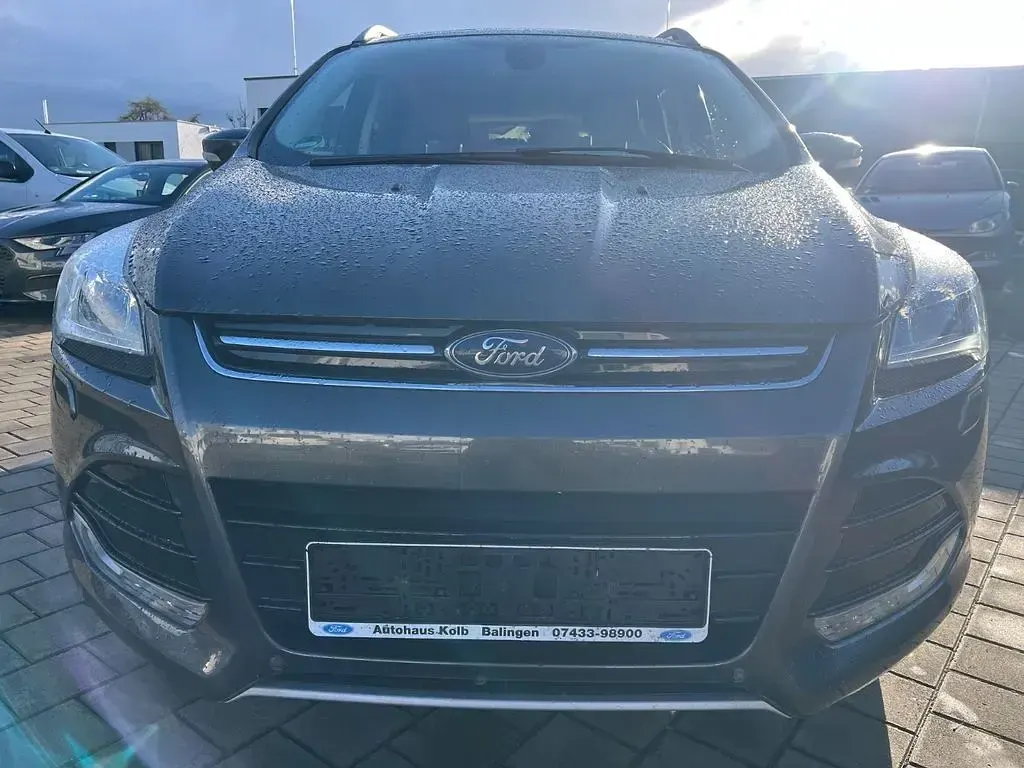 Second-hand Ford Kuga Titanium 150 CP (110 kW) 2015 Gri SUV