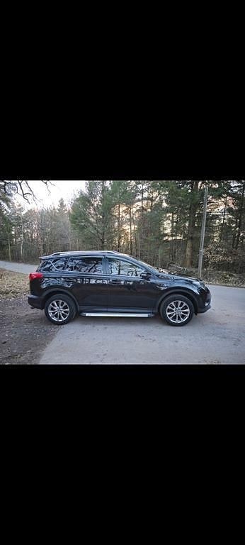 Gebraucht Toyota RAV4 Executive 150 PS (110 kW) 2015 Schwarz SUV