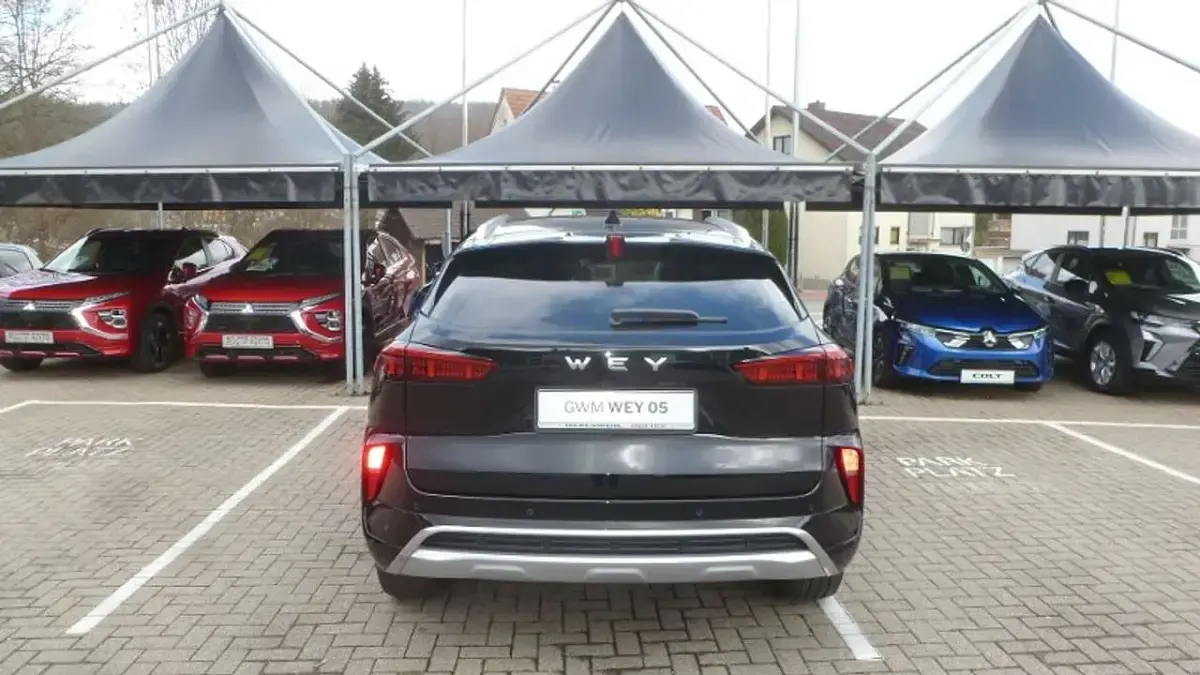 Gebraucht Wey 05 Lux 476 PS (350 kW) 2025 Lava black SUV
