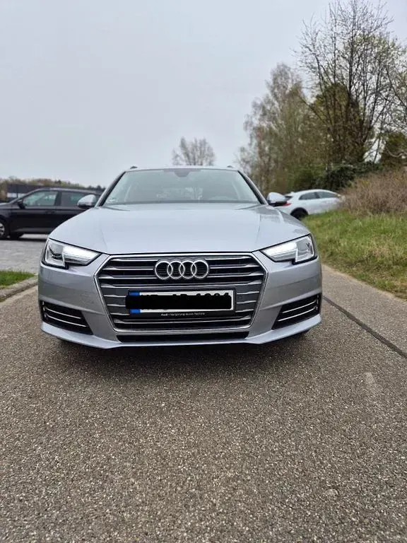 Gebraucht Audi A4 Sport 150 PS (110 kW) 2018 Silber Kombi