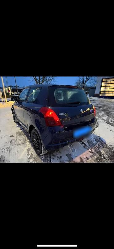 Gebraucht Suzuki Swift 92 PS (67 kW) 2007 Blau Kleinwagen