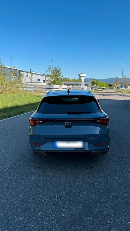 Second-hand Cupra Leon 245 CP (180 kW) 2021 Gri Break