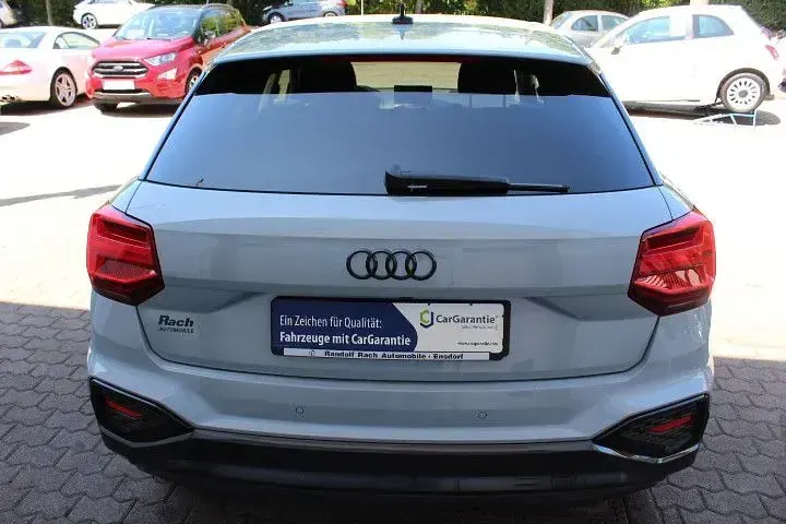 Gebraucht Audi Q2 150 PS (110 kW) 2023 Grau SUV