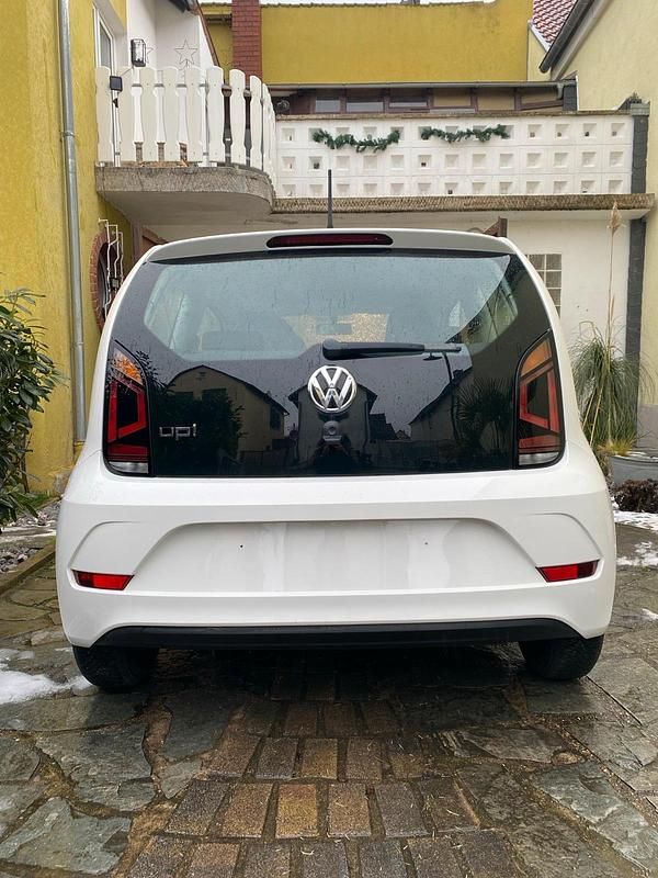 Gebraucht VW up! 60 PS (44 kW) 2017 Weiß Kleinwagen