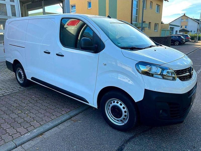 Weiß Gebraucht 2022 Opel Vivaro Van | 19.700 € (Superpreis) - Bild 1/4