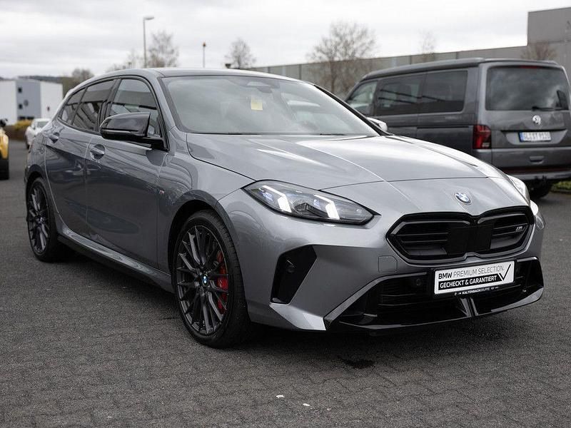 Gebraucht BMW M135 Performance 300 PS (220 kW) 2025 Grau Kleinwagen