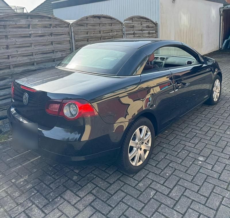 Gebraucht VW Eos Exclusive 140 PS (102 kW) 2010 Schwarz Cabrio