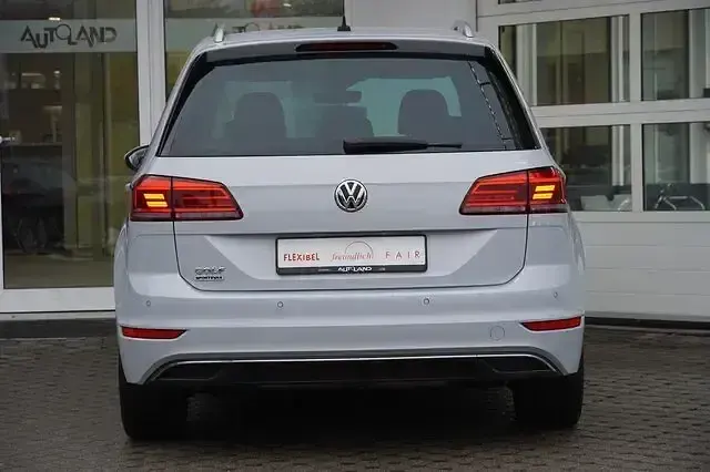 Gebraucht VW Golf Sportsvan Join 110 PS (80 kW) 2018 Silber Van / Kleinbus