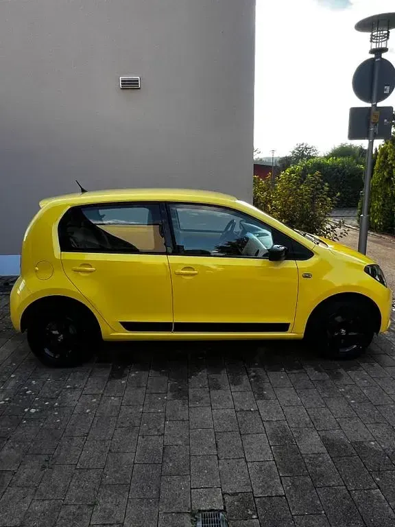 Gebraucht Seat Mii 60 PS (44 kW) 2014 Gelb Kleinwagen