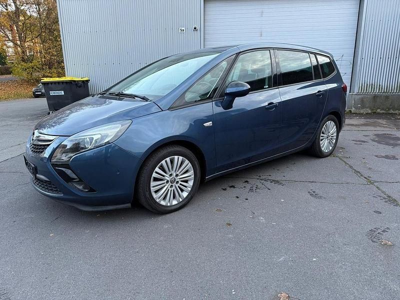 Blau Gebraucht 2016 Opel Zafira Tourer Van / Kleinbus | 10.590 € (Fairer Preis) - Bild 1/4