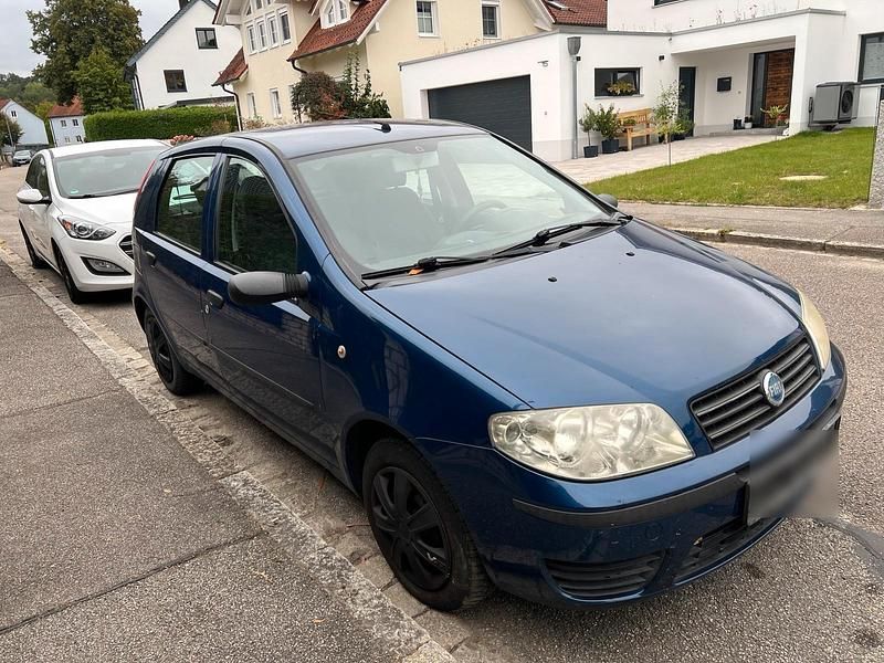 Blau Gebraucht 2004 Fiat Punto Kleinwagen | 750 € - Bild 1/4