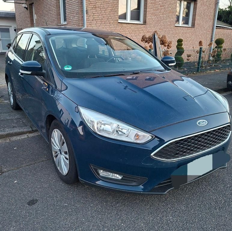 Gebraucht Ford Focus Trend 125 PS (91 kW) 2016 Blau Limousine