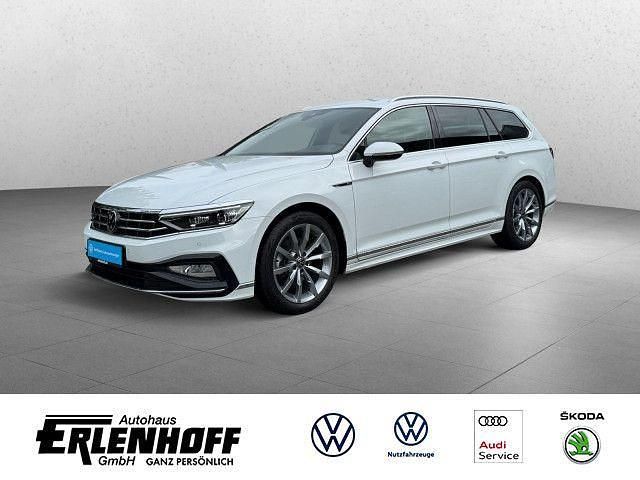 Weiß Gebraucht 2023 VW Passat Elegance Kombi | 35.990 € - Bild 1/4